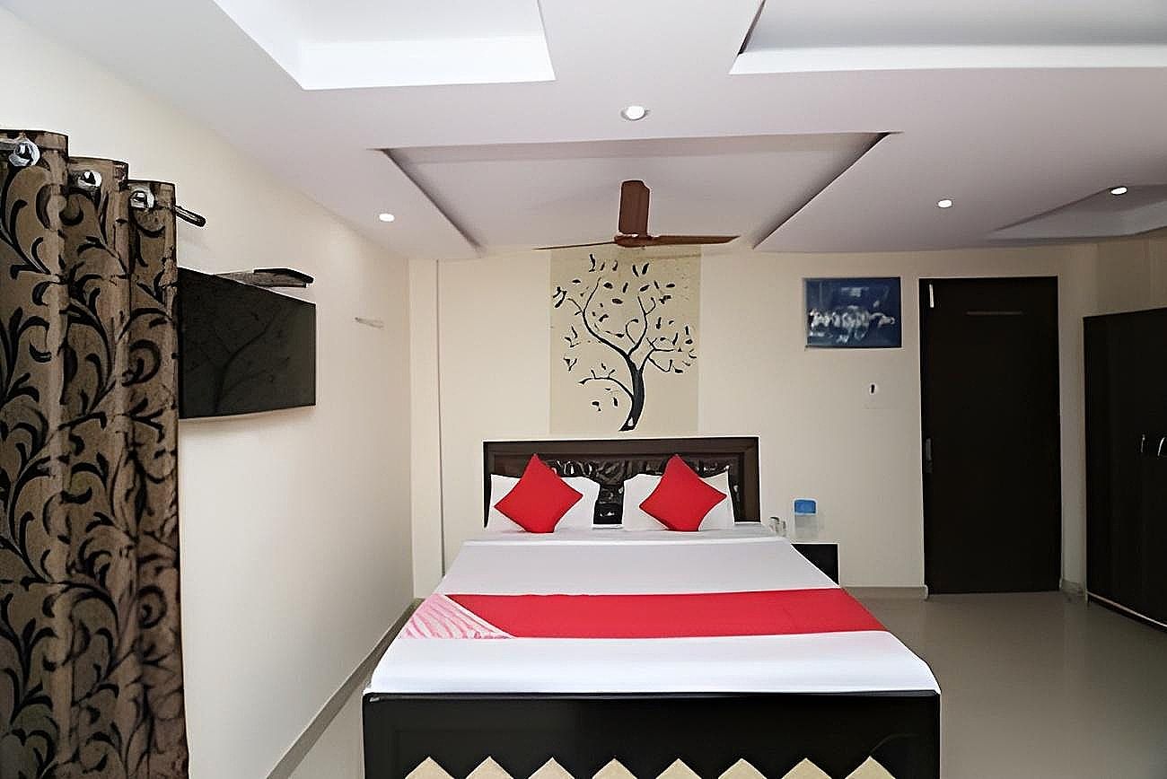 undefined Prince Palace 10