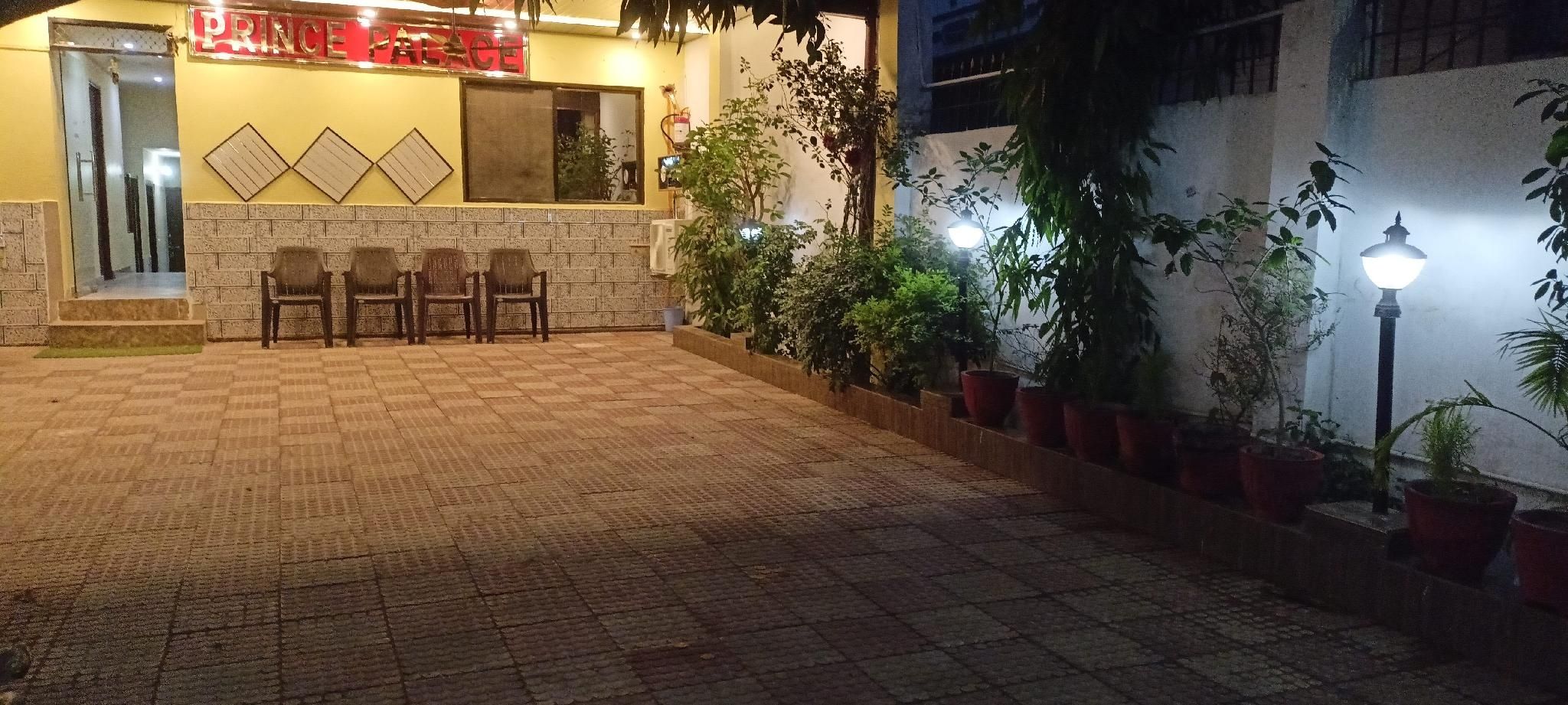 undefined Prince Palace 8