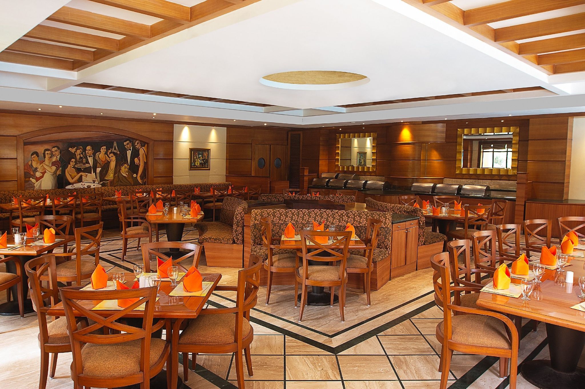 Food & Dining