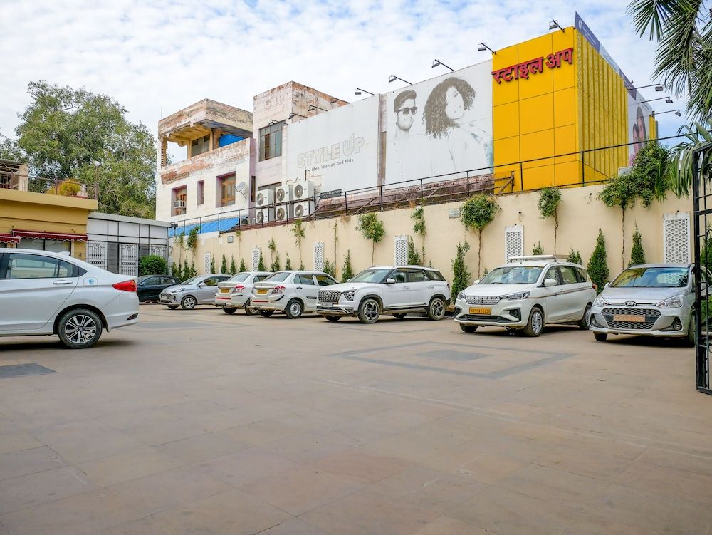undefined Hotel Diamond 6