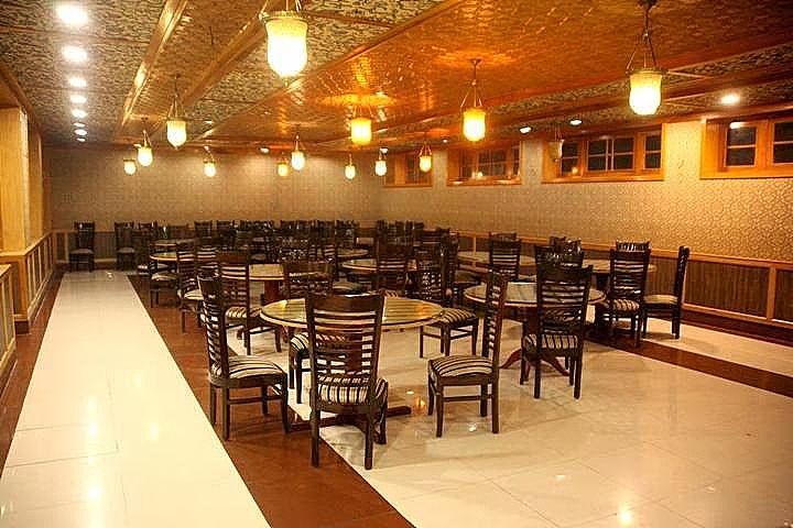 Food & Dining