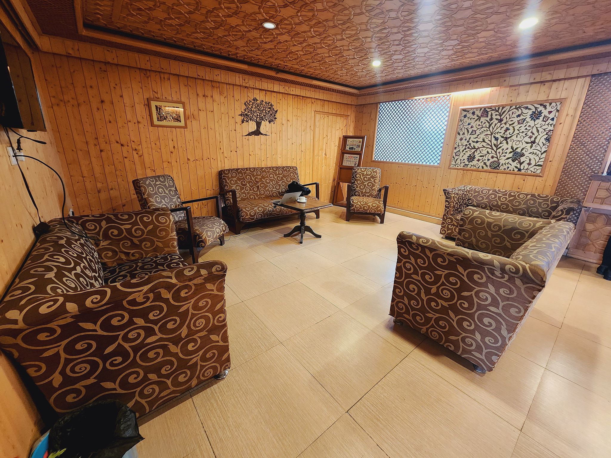 undefined Hotel Nehrus 4