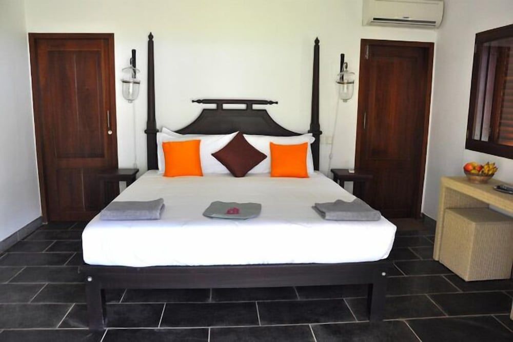 KAILANI BEACH RESORT Garden & Sea view deluxe cottage 7