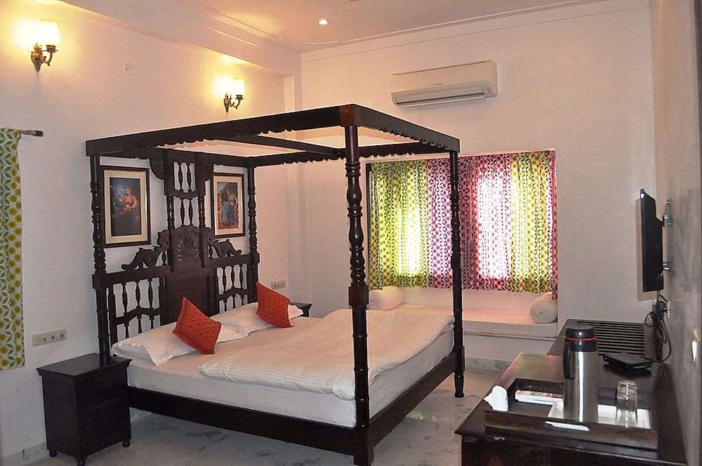 Kotra Haveli Deluxe 9