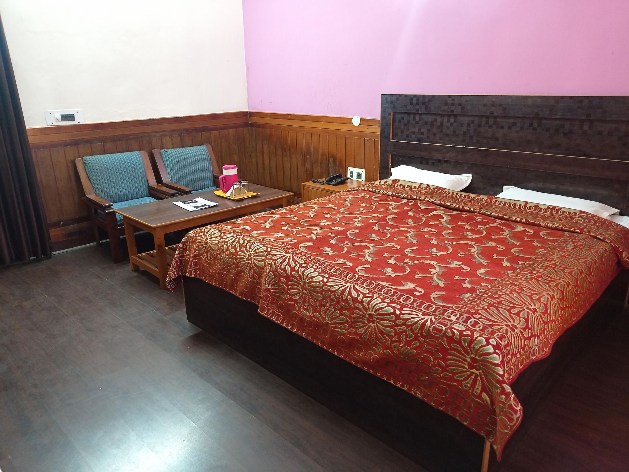 Hotel Himsagar Deluxe Room 2