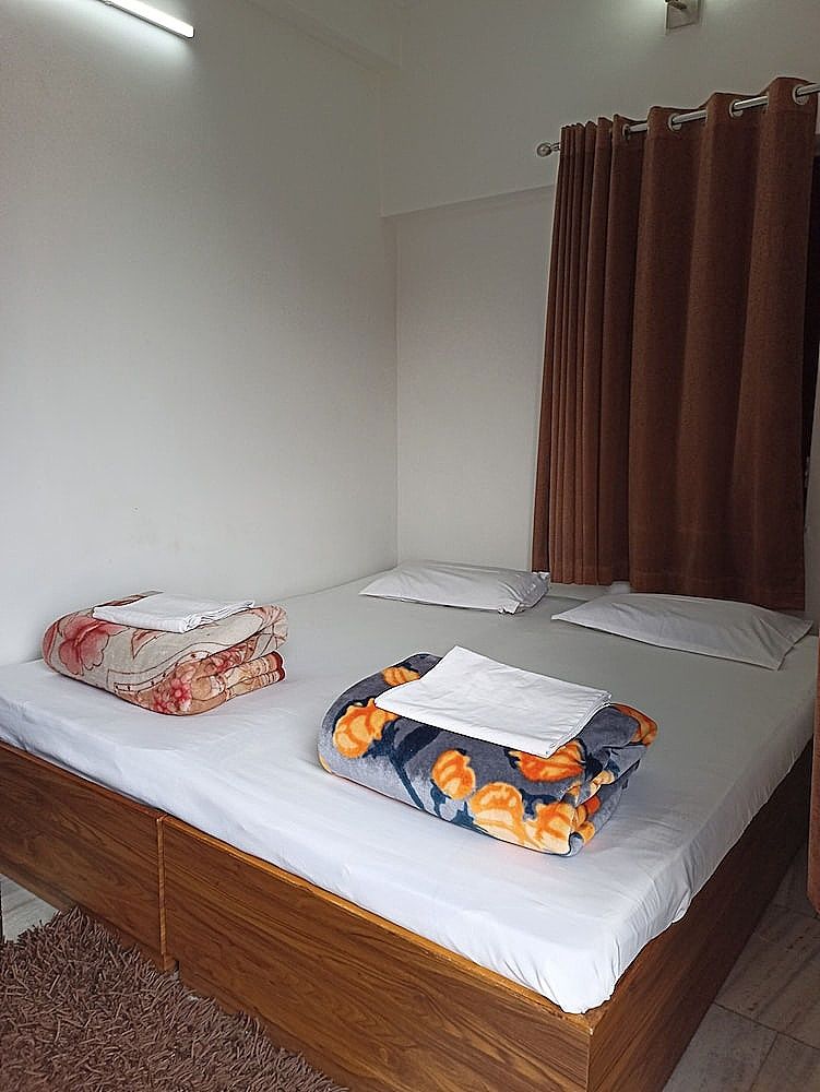 Alka Hotel Varanasi Alka AC Room