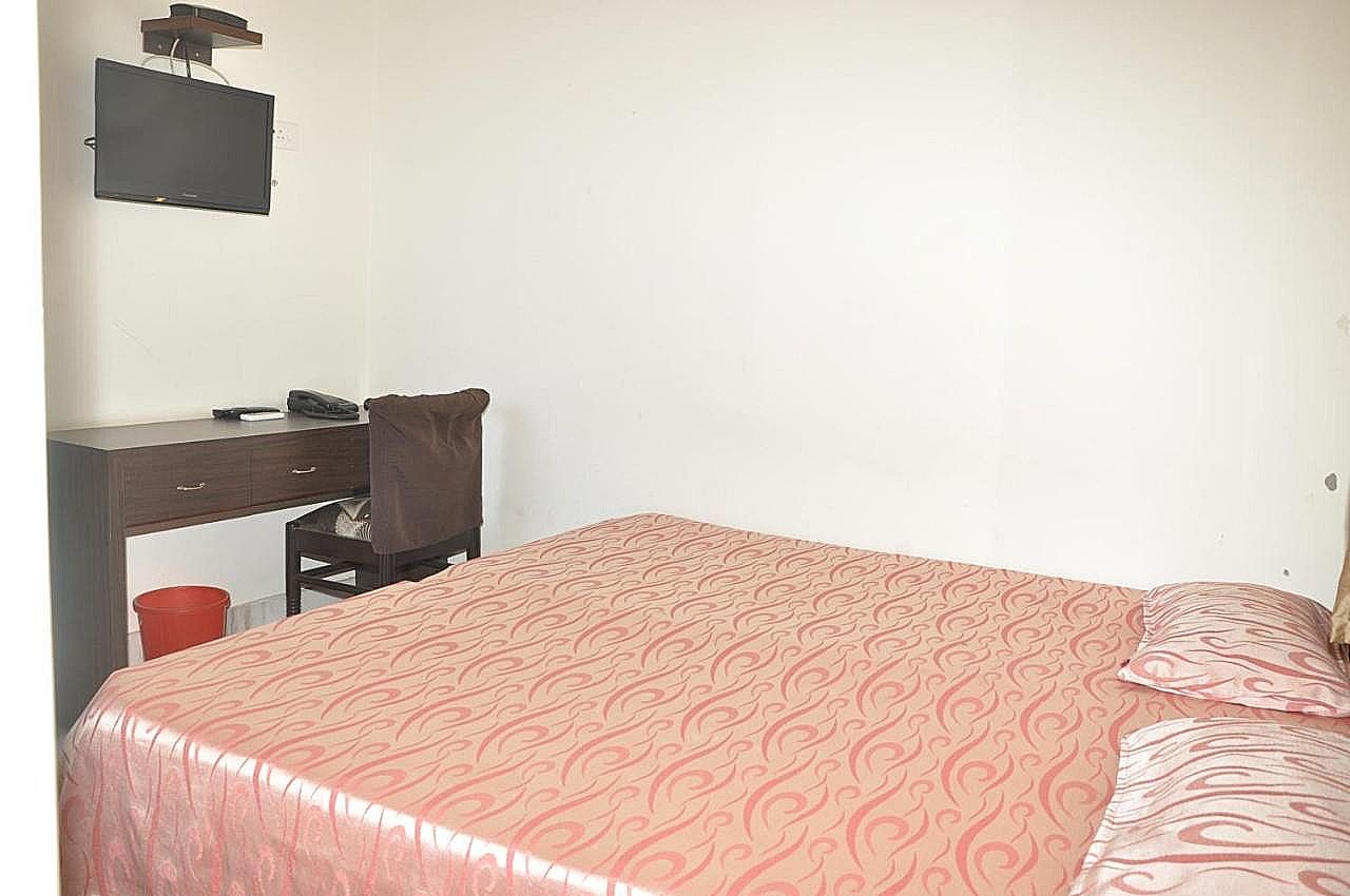 Alka Hotel Varanasi Alka AC Room 9