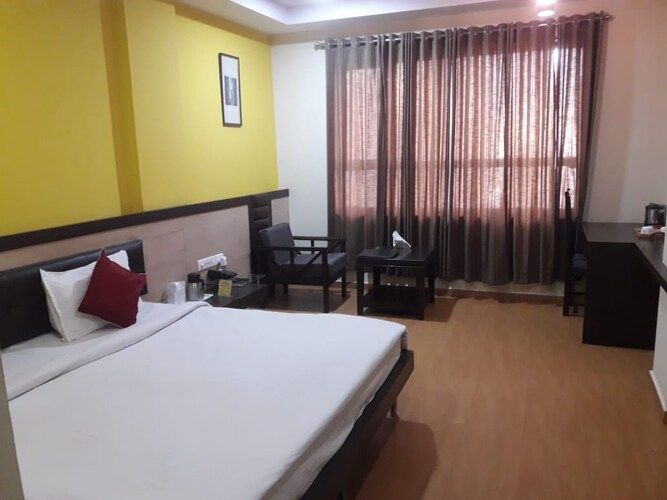 Executive Room Twin Bed