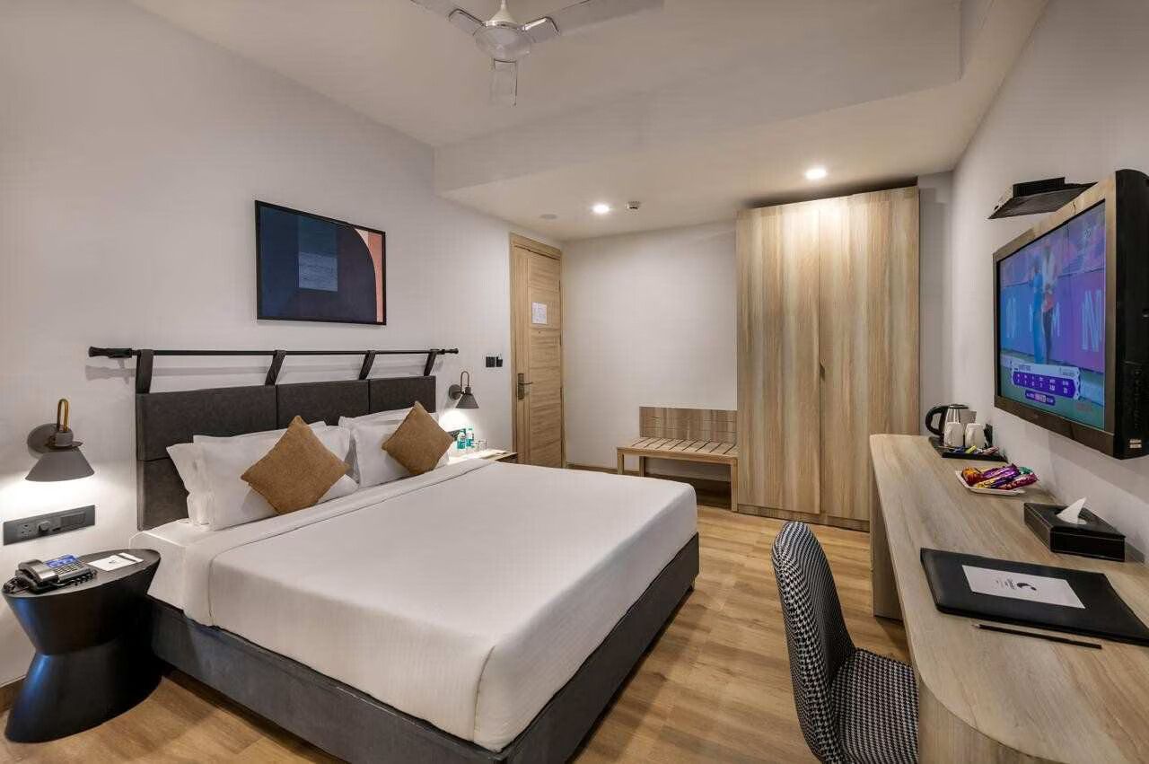 Day Use Room - 4Hrs Stay (between 12pm-8pm)