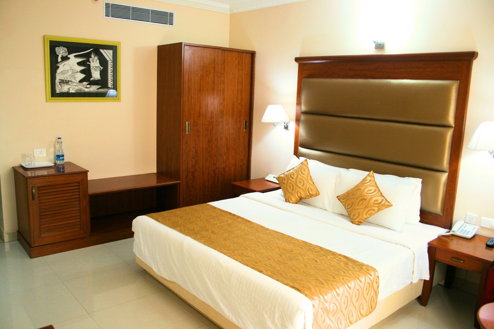 Raj Park - Hill View Superior Double or Twin Room 5