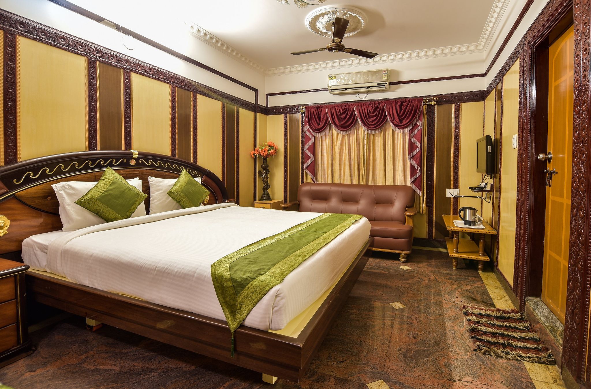 Navanidhi Comforts Double Non A/c room 2