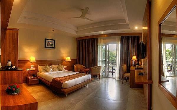 Hotel Le Ruchi The Prince Le Standard Room 2
