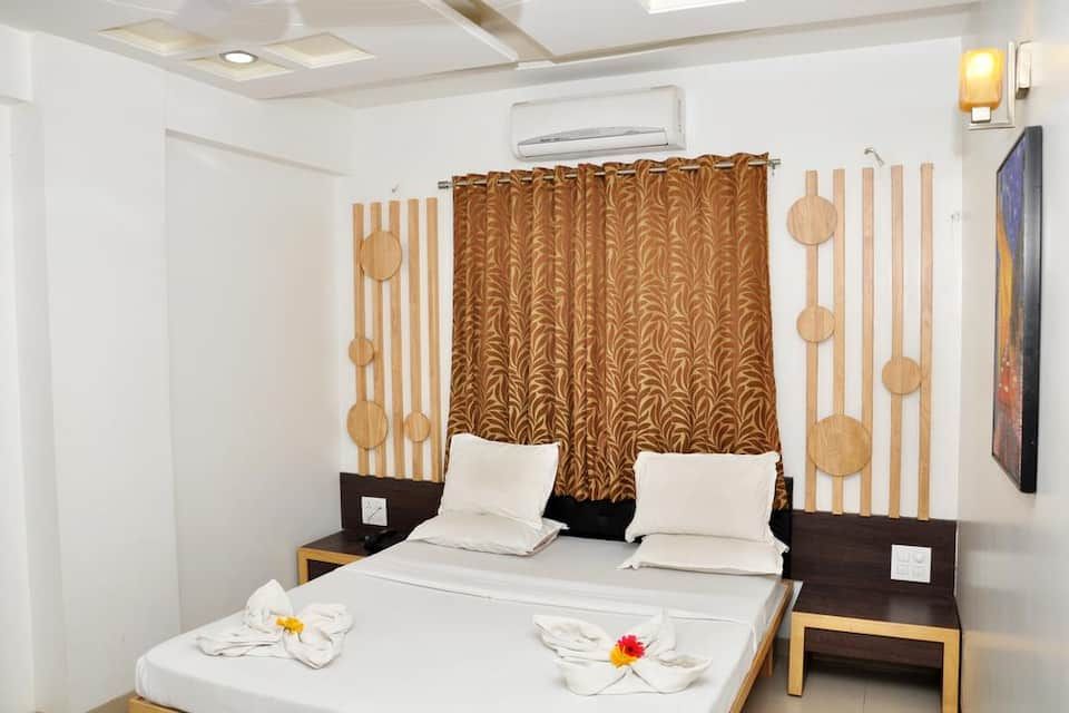 Hotel Anand Heritage Deluxe Room 5