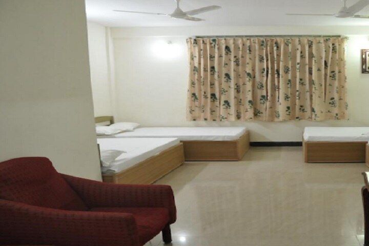 Deluxe Triple Room with A/C