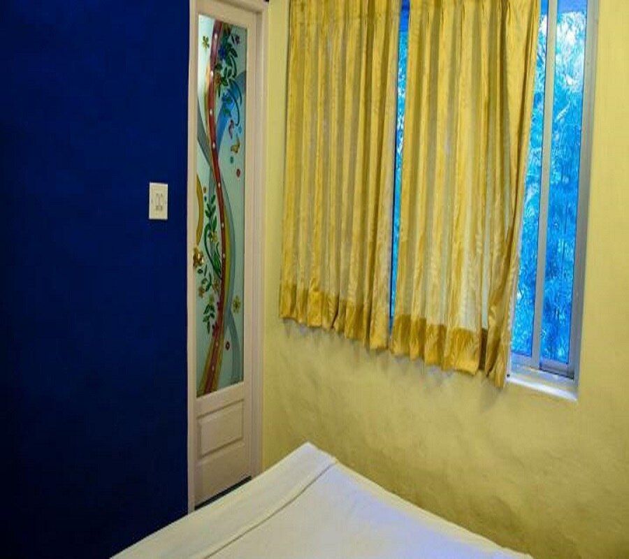 Deluxe Triple Room with A/C