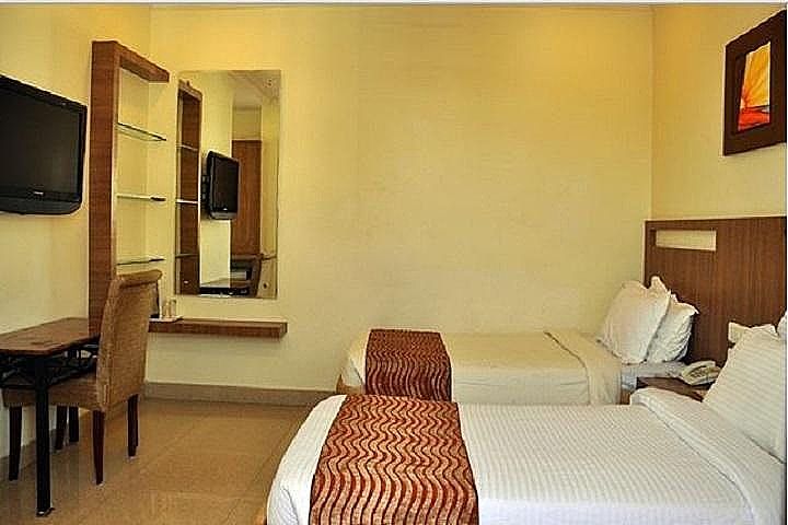 iROOMZ Sree Hotel Suncity	 Deluxe Room 3