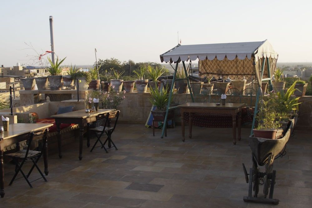 undefined Hotel Shahi Palace 4