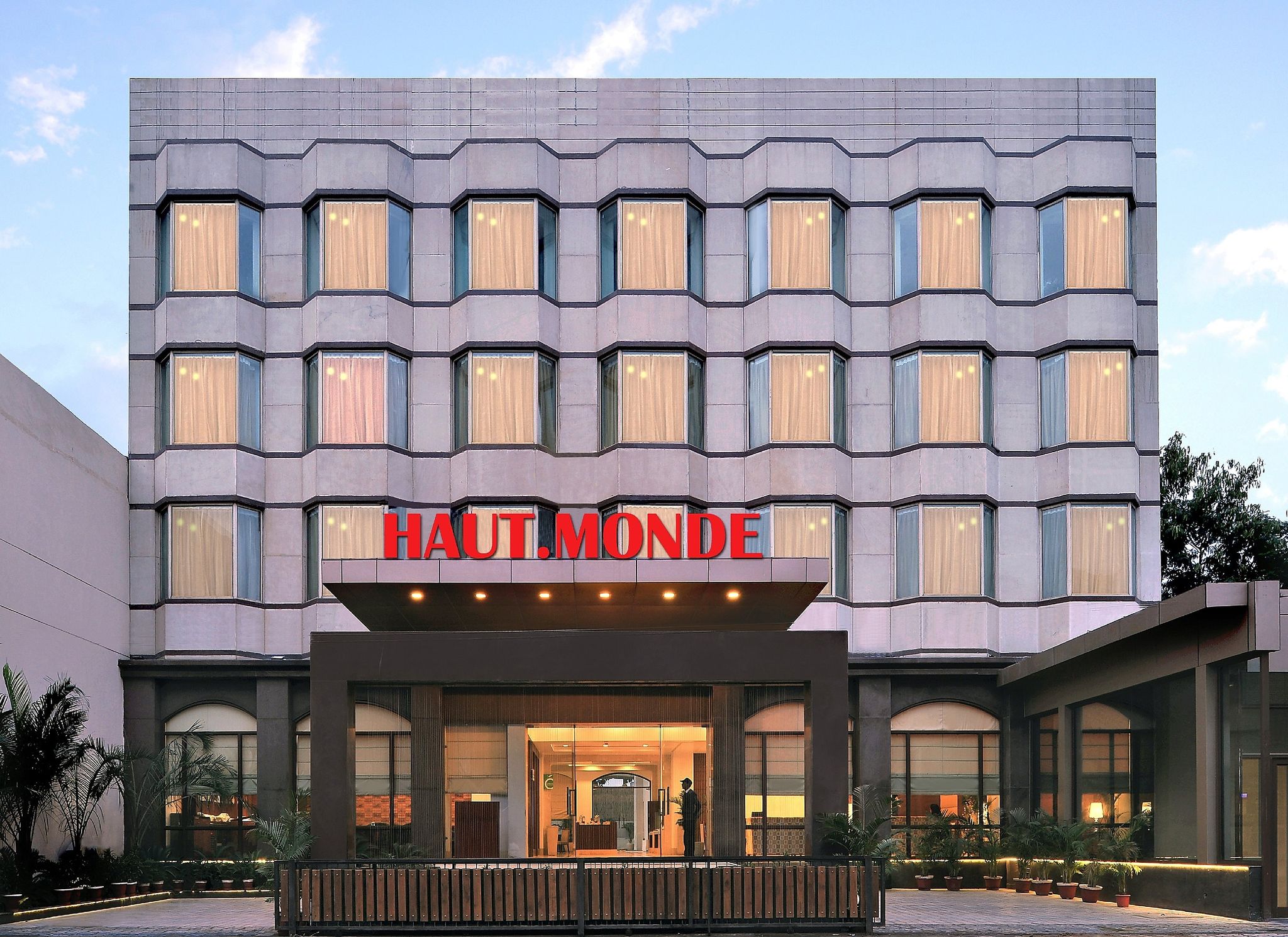 undefined Hotel Haut Monde 2
