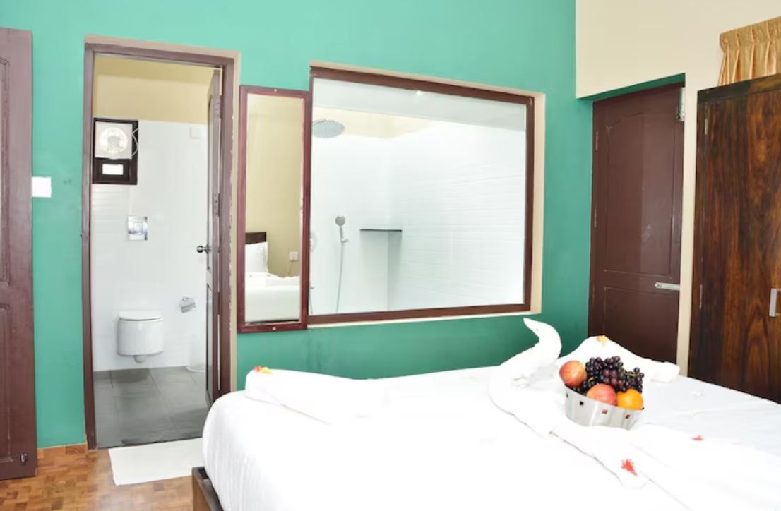 The Kuttalam Heritage Deluxe Room