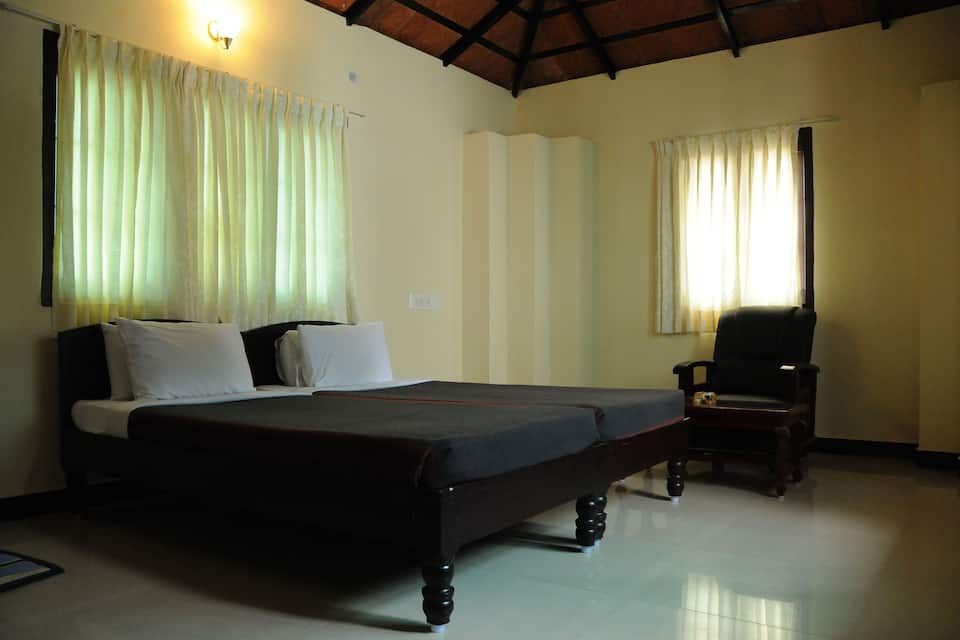 Hotel KC Yercaud Standard Room 2