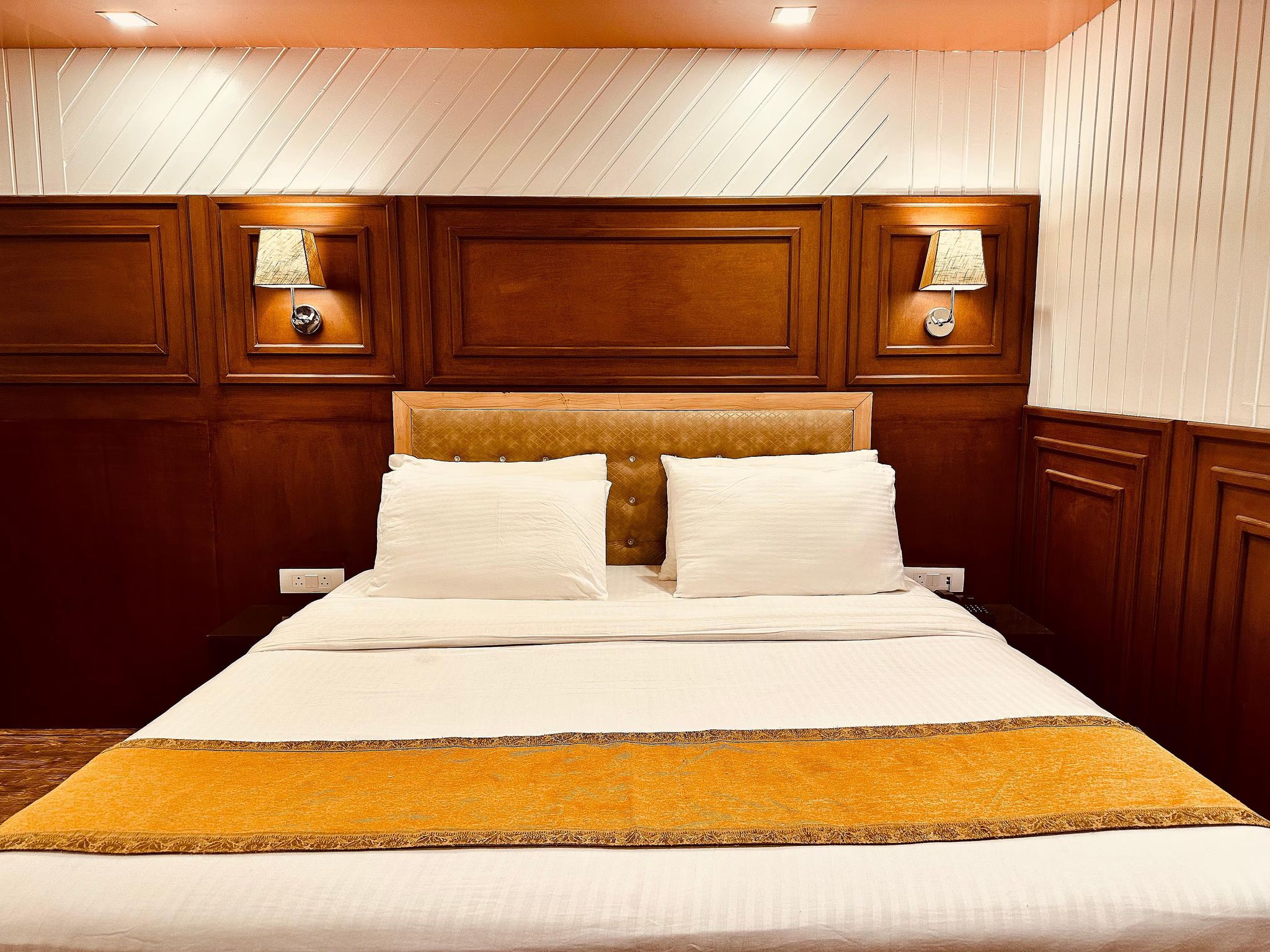 Walisons Hotel Standard Room