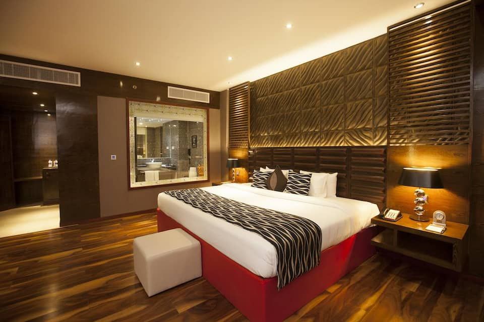 Junior Suite with Lake View