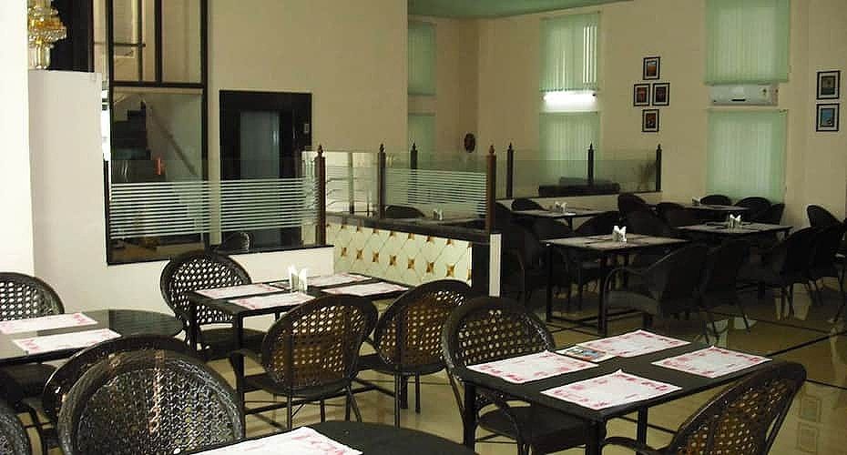 undefined Hotel Sashi Paradise 3