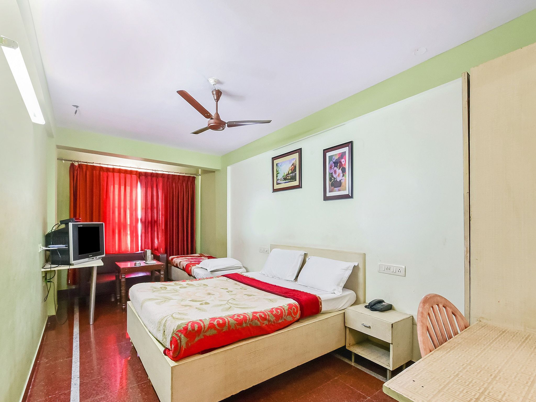 Ganesh Palace Economy Non Ac 3