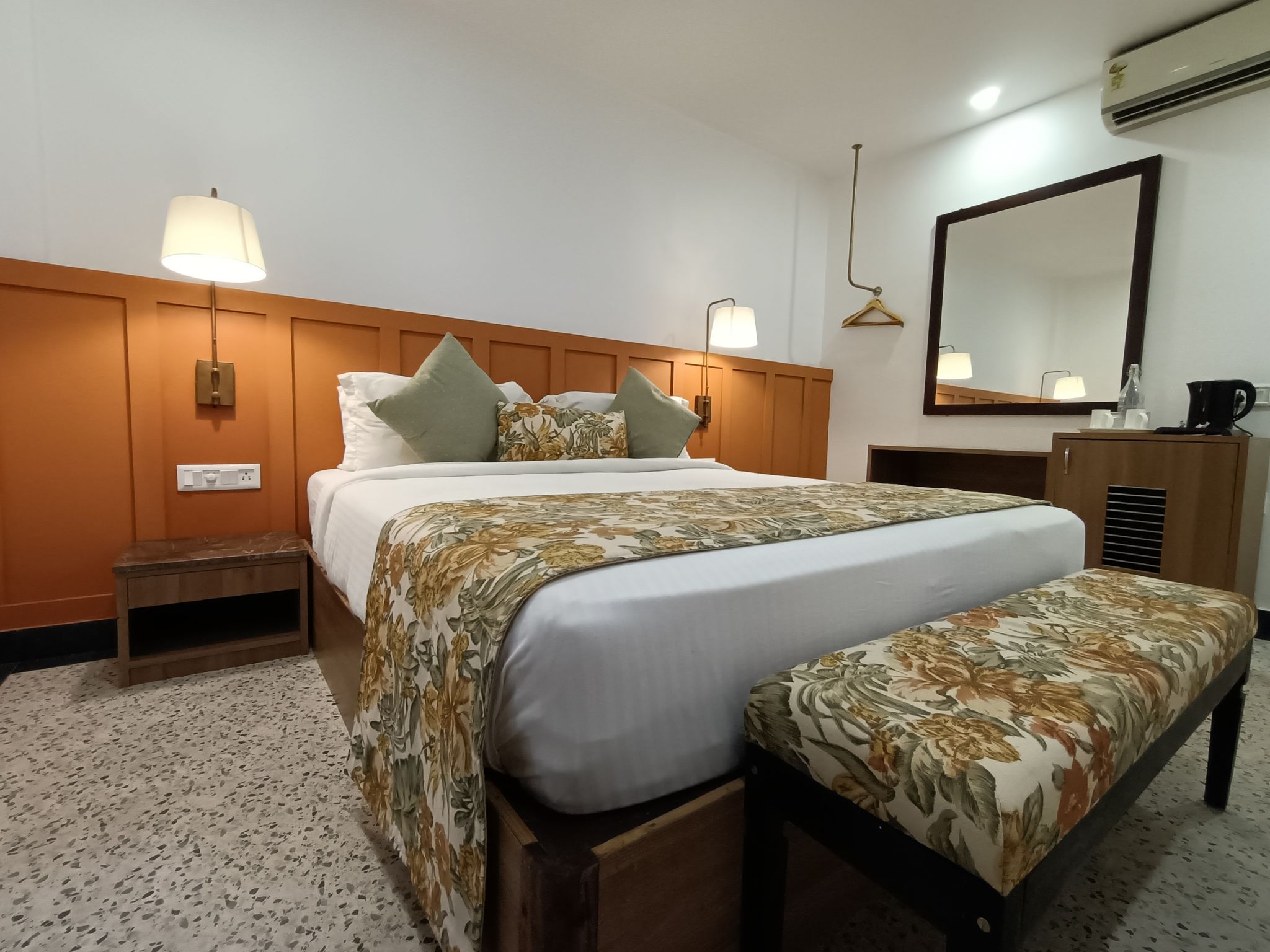Hotel TSG Grand Cozy 11