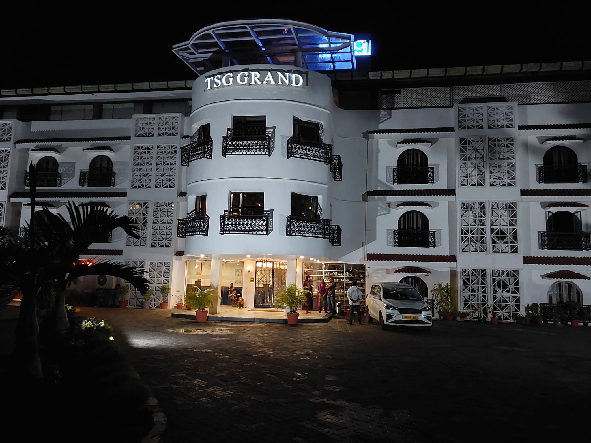 undefined Hotel TSG Grand 6