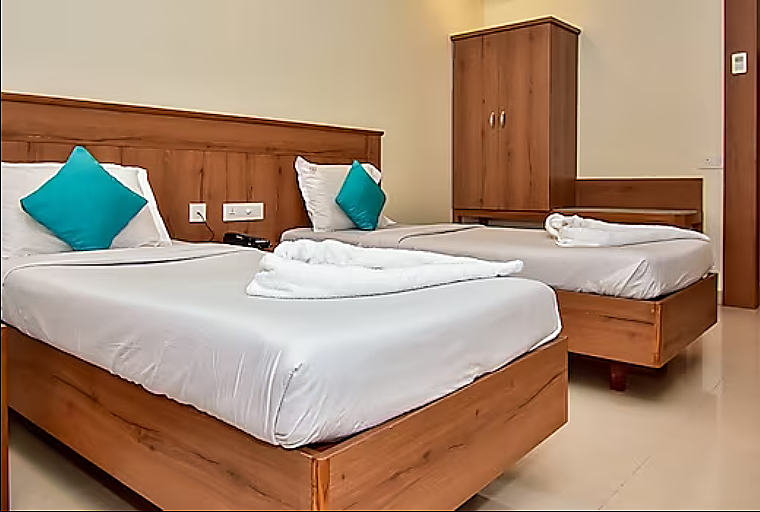 Legend's Inn Deluxe Room