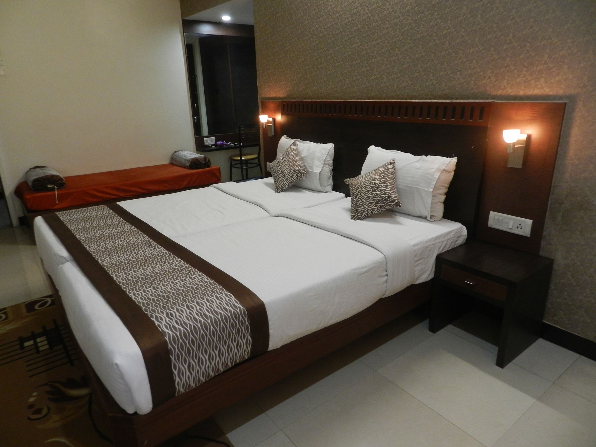 Hotel Ayodhya Deluxe Non AC Room 4