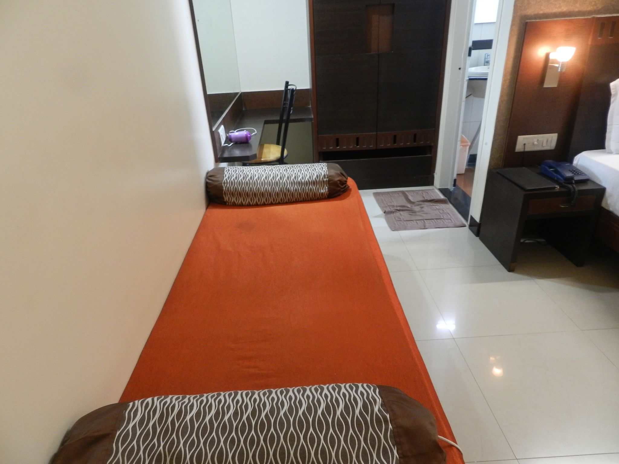 Hotel Ayodhya Deluxe Non AC Room 6