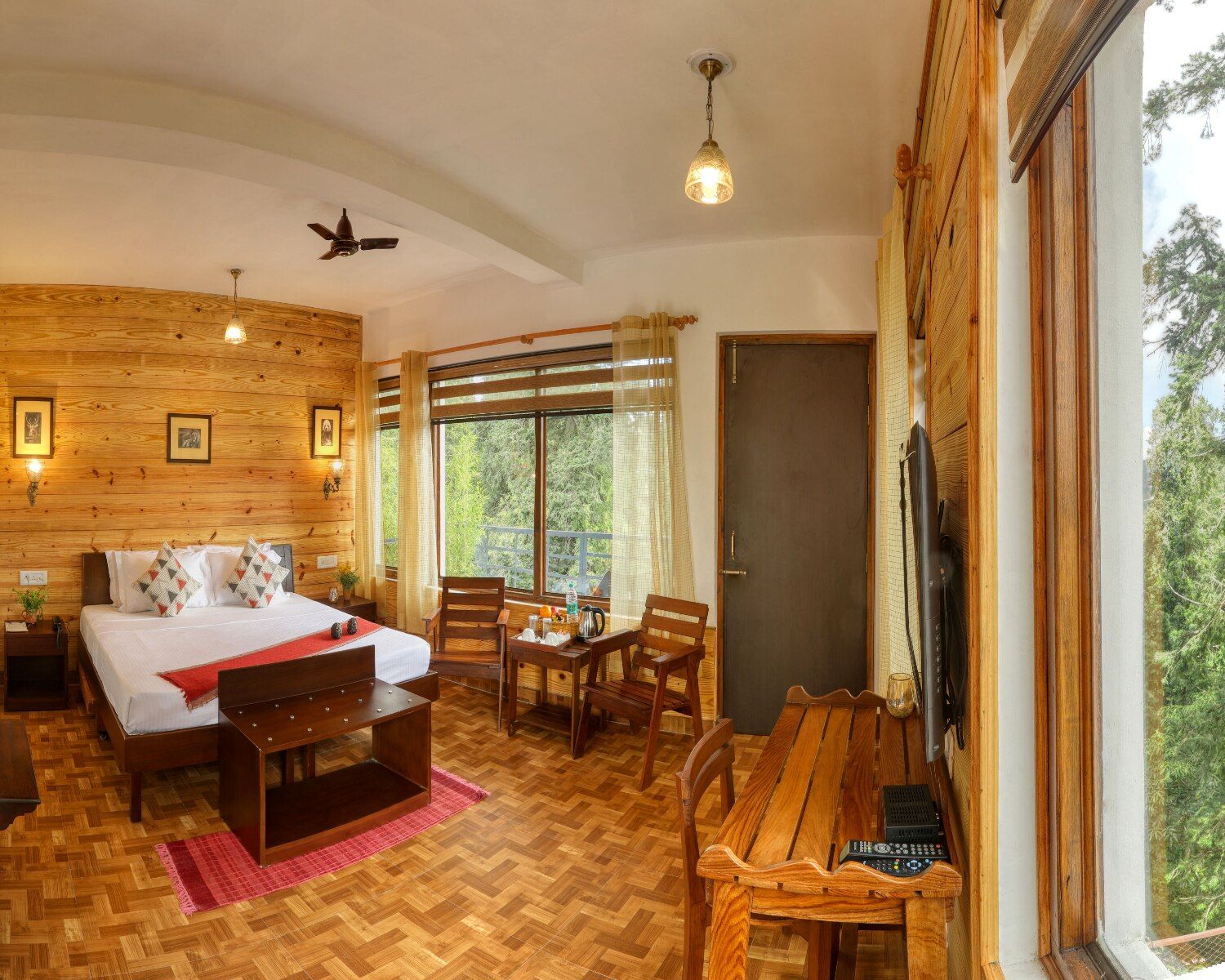 The Hermitage Kanatal Superior Deluxe Double Room 6