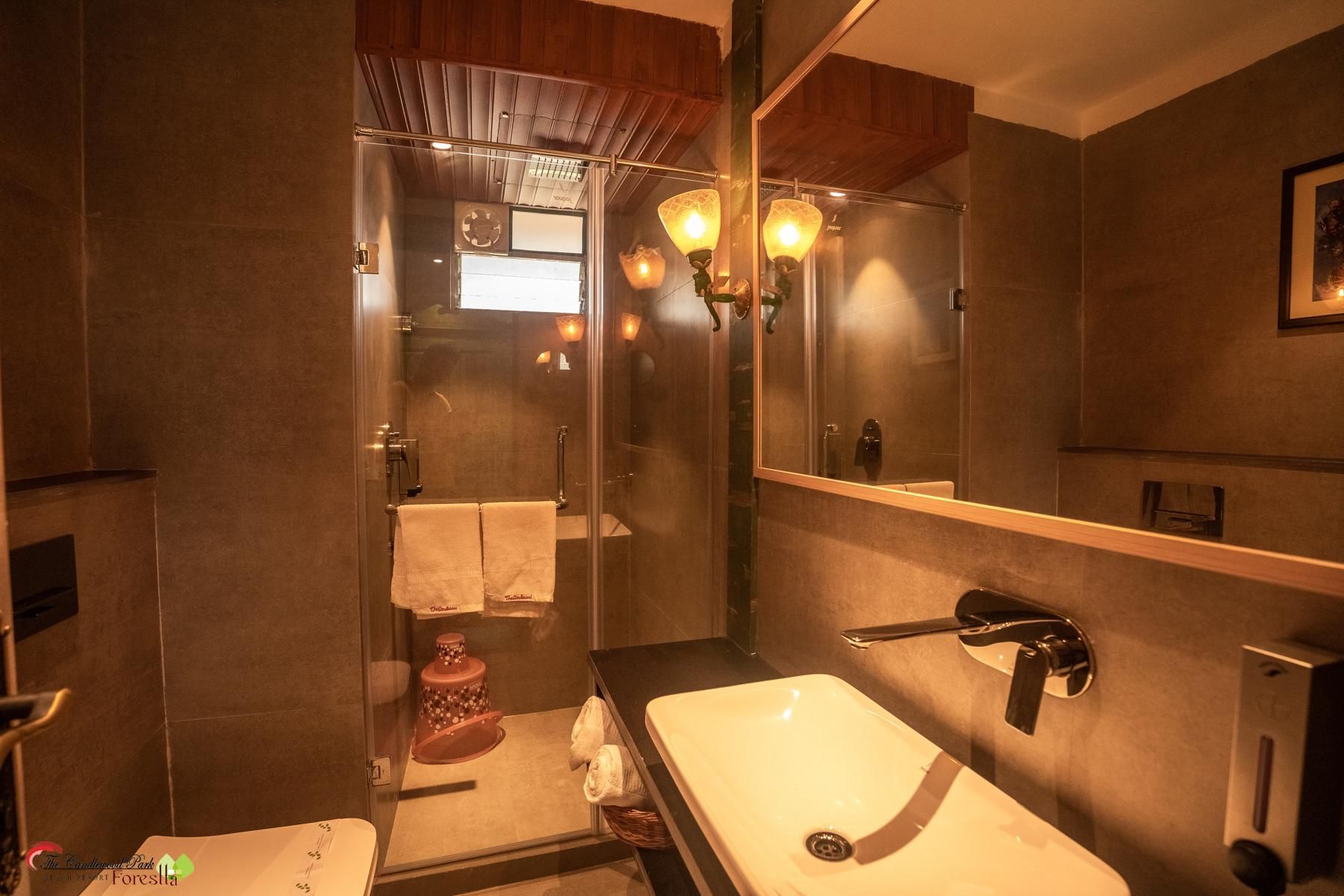 Aquamarine Pool and Garden View Queen or Twin Room