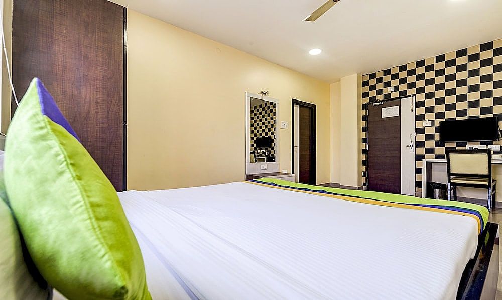 Treebo Pawan Putra, Kankurgachi Standard Double Room 5