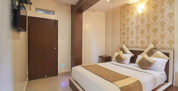 Aishwarya Suites Classic Non AC 3