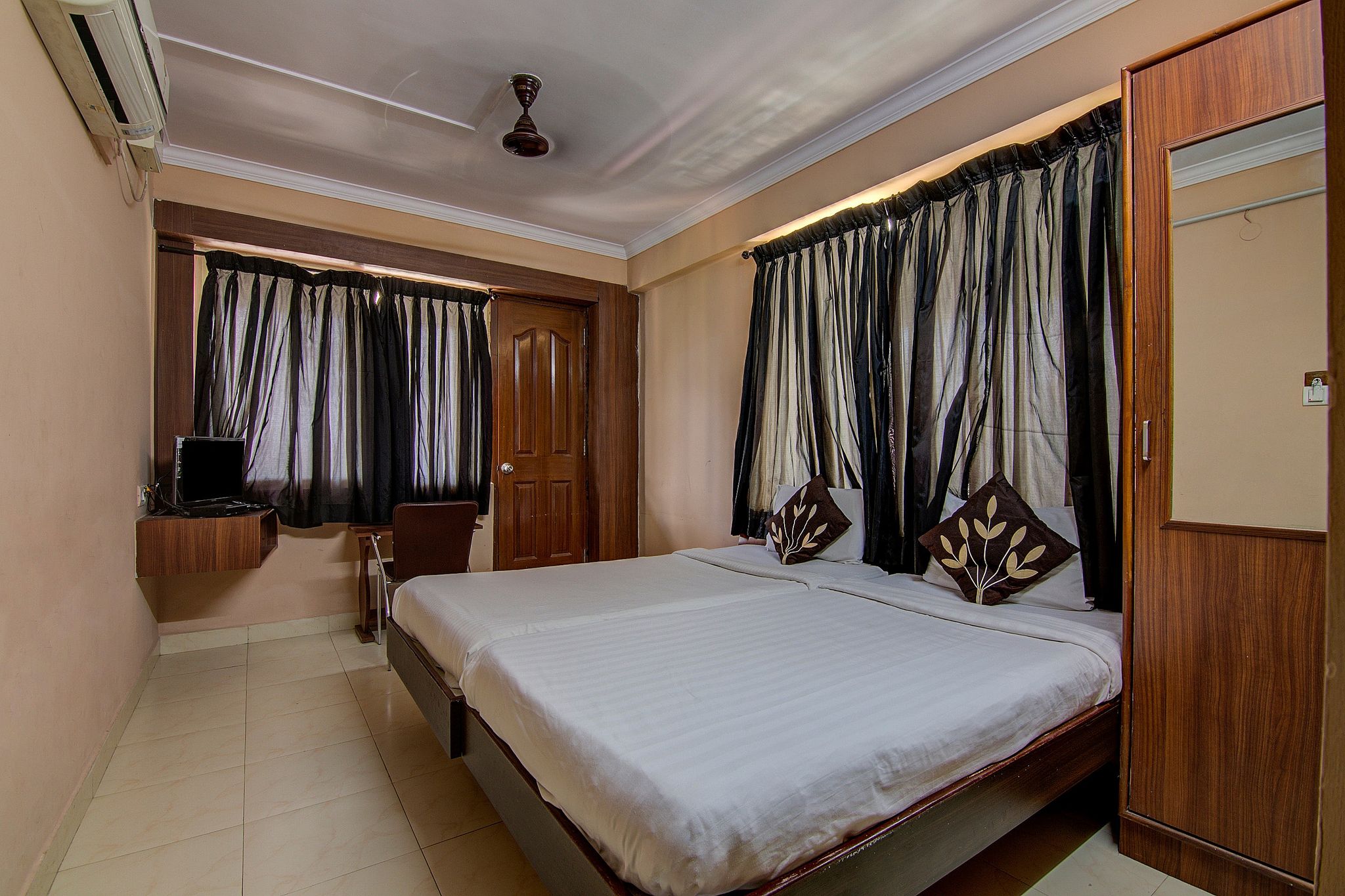 Aishwarya Suites Classic Non AC 6