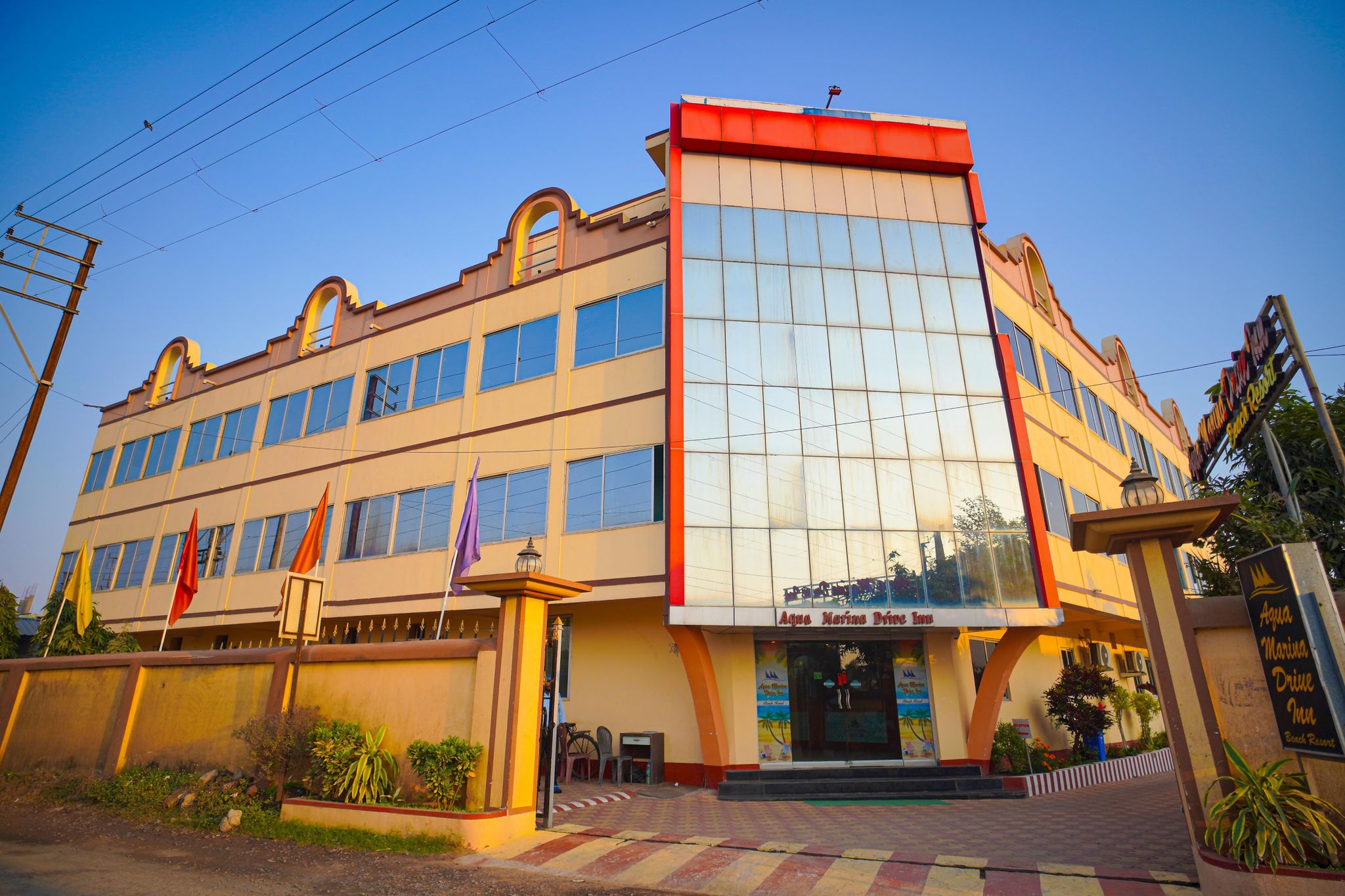 undefined Aqua Marina Drive Inn 10