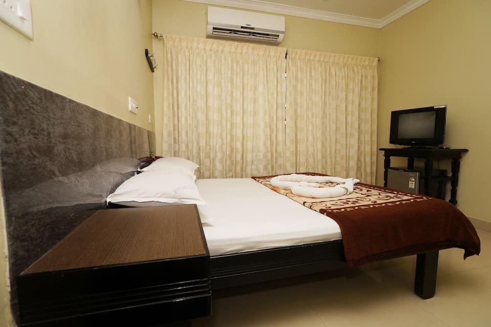 Double Bed Standard A/C