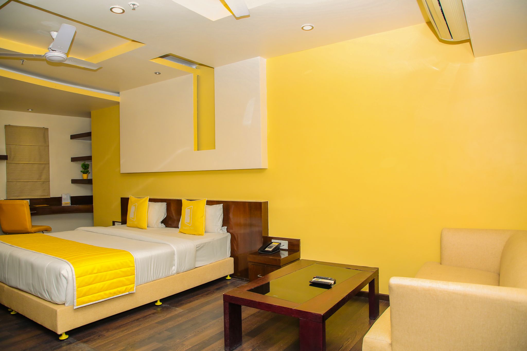 BloomSuites I Electronic City Signature Suite King 5