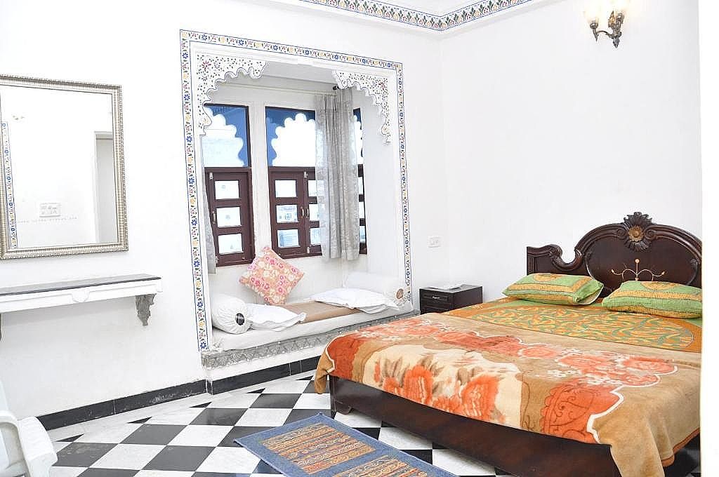 Deluxe Room AC