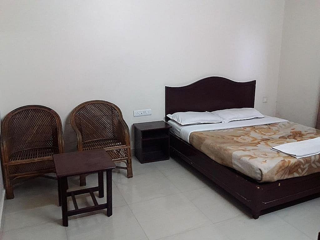 Jays Inn Standard Double Room 4