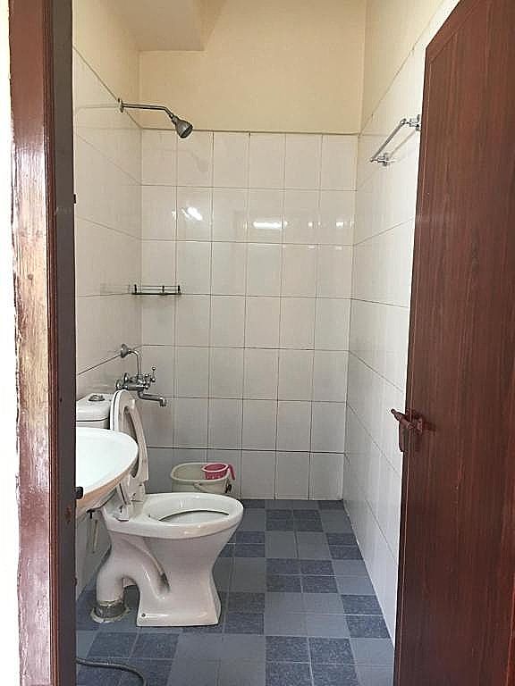 Jays Inn Standard Double Room 5