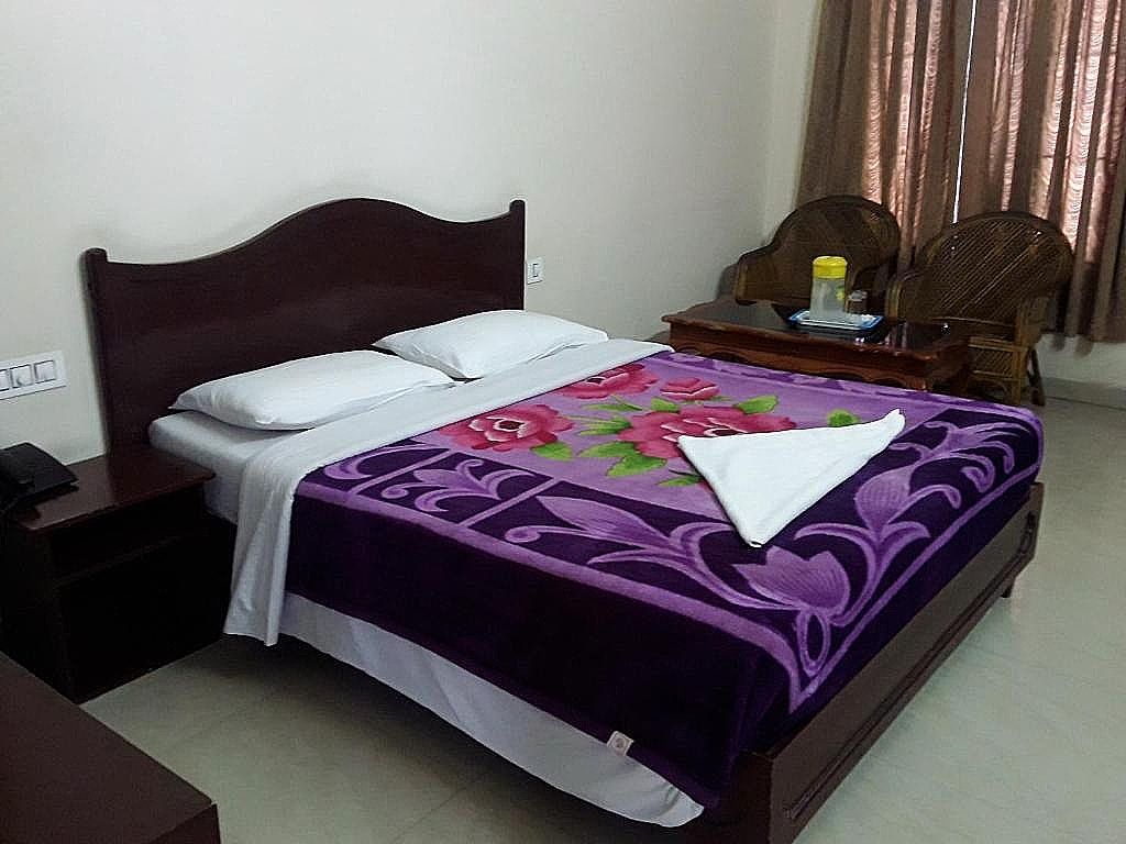 Jays Inn Standard Double Room 8