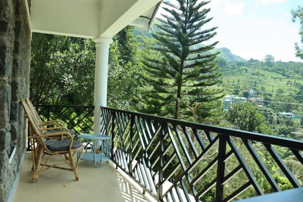 Chithirapuram Palace Super Deluxe Room with Balcony