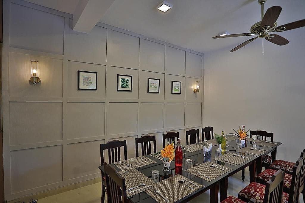 Food & Dining