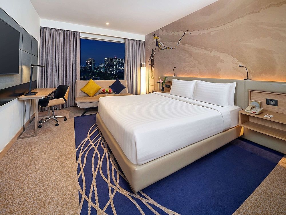 Premier Room, 1 King Bed, Business Lounge Access, Executive Level