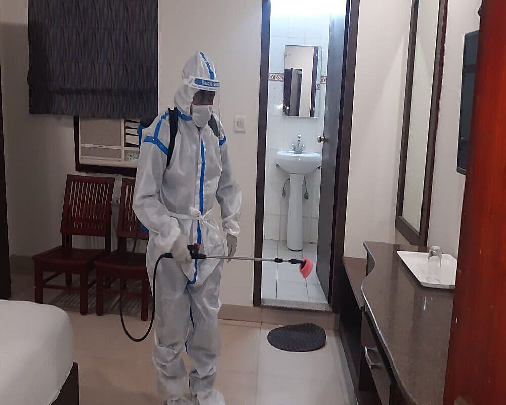 Hotel Bandhan Deluxe Room 5