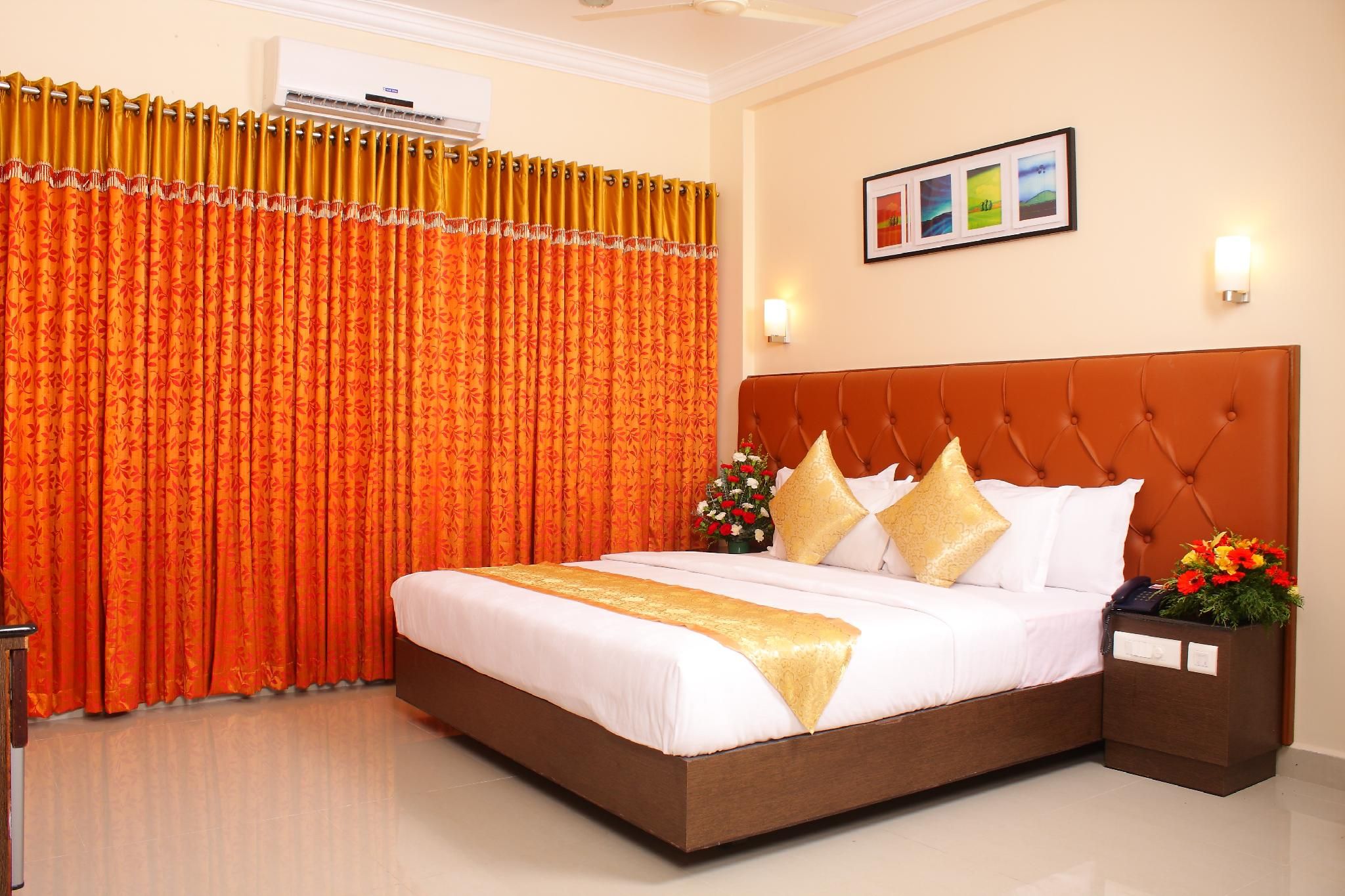 Hotel Sahana Castle Standard Room